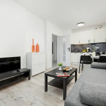 Modern Targowek Apartment By Noclegi Renters Varšava Exteriér fotografie
